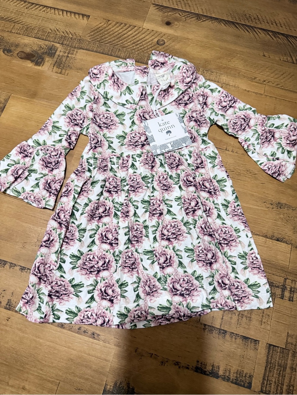 kate quinn long bell sleeve, collar Dress in Peony Size 6-12 months NWT